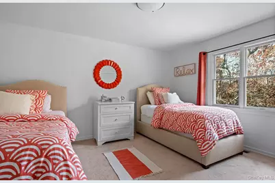 16 Georgica Woods Lane, Wainscott, NY 11975 - Photo 19