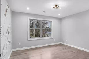 2268 Renfrew Ave, Elmont, NY 11003 - Photo 19