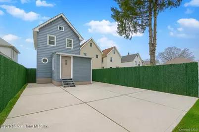 13 Laforge Ave, New York, NY 10302 - Photo 29