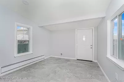 13 Laforge Ave, New York, NY 10302 - Photo 21