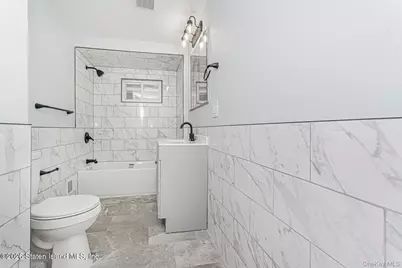 13 Laforge Ave, New York, NY 10302 - Photo 23