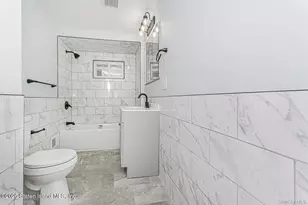 13 Laforge Ave, New York, NY 10302 - Photo 23