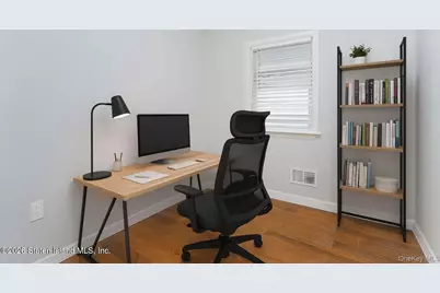 13 Laforge Ave, New York, NY 10302 - Photo 11
