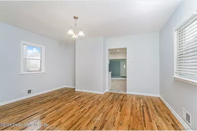 13 Laforge Ave, New York, NY 10302 - Photo 17