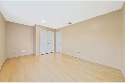 10 Cori Lane, Bohemia, NY 11716 - Photo 7