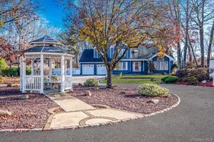 10 Cori Ln, Bohemia, NY 11716 - Photo 41