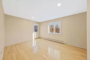 10 Cori Ln, Bohemia, NY 11716 - Photo 35