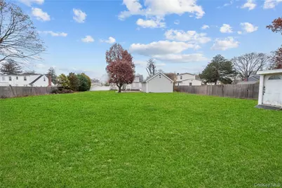 36 W 19th Street, Huntington Station, NY 11746 - Photo 29