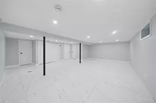 36 W 19th St, Huntington Station, NY 11746 - Photo 25