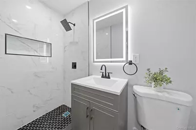 36 W 19th Street, Huntington Station, NY 11746 - Photo 11