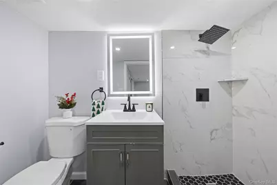 36 W 19th Street, Huntington Station, NY 11746 - Photo 27
