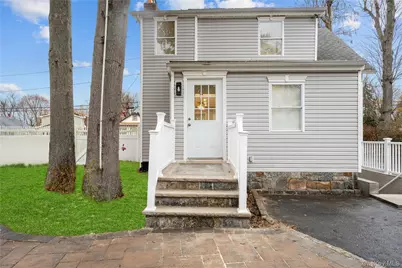 36 W 19th Street, Huntington Station, NY 11746 - Photo 23