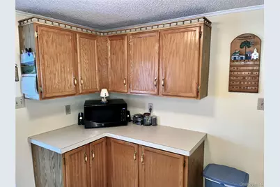 105 North Mountainview Mh, Stony Point, NY 10950 - Photo 9