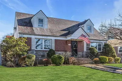 78-37 267th Street, Glen Oaks, NY 11004 - Photo 3