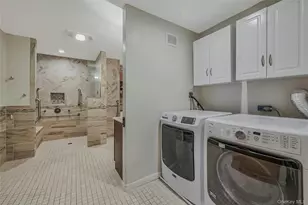 66 Rosemary Pl, East Islip, NY 11730 - Photo 25