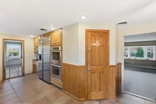 2011 Orinoco Dr, West Islip, NY 11795 - Photo 15