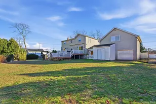 2011 Orinoco Dr, West Islip, NY 11795 - Photo 9