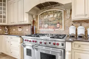 109 Wheatley Rd, Brookville, NY 11545 - Photo 29