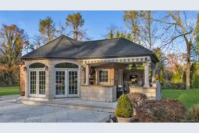 109 Wheatley Road, Brookville, NY 11545 - Photo 13