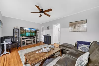 475 Bronx River Road #2D, Yonkers, NY 10704 - Photo 11