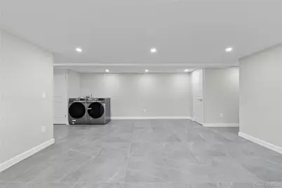 16419 32nd Avenue, Flushing, NY 11358 - Photo 15