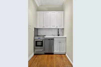 105 Seventh Street #10, Garden City, NY 11530 - Photo 9