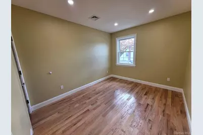 24002 147th Road, Rosedale, NY 11422 - Photo 9