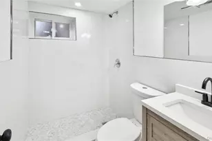 15 Circle Dr, Hempstead, NY 11550 - Photo 33