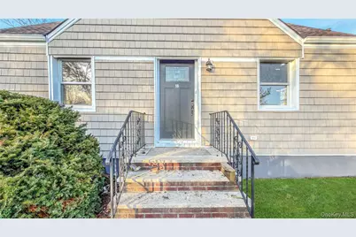 15 Circle Drive, Hempstead, NY 11550 - Photo 9