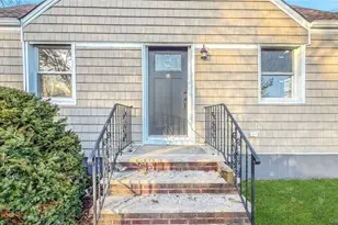 15 Circle Dr, Hempstead, NY 11550 - Photo 9