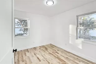 15 Circle Dr, Hempstead, NY 11550 - Photo 21