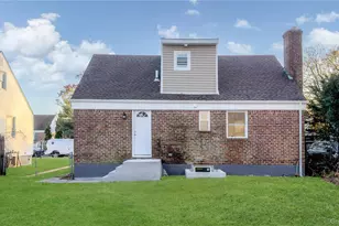 15 Circle Dr, Hempstead, NY 11550 - Photo 37