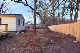 115 Clinton Ave, Patchogue, NY 11772 - Photo 35