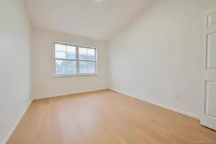 11 Northwood Blvd, Central Islip, NY 11722 - Photo 17