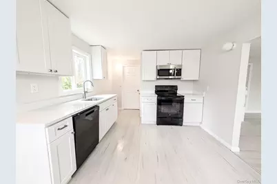 1932 Joshuas Path, Central Islip, NY 11722 - Photo 7