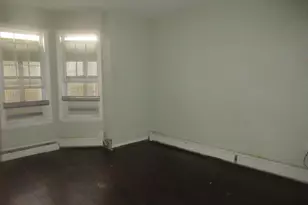 35 Carpenter Ave, Newburgh, NY 12550 - Photo 13