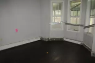 35 Carpenter Ave, Newburgh, NY 12550 - Photo 15