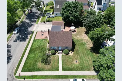 979 Merillon Avenue, Westbury, NY 11590 - Photo 23