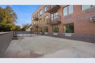 106-25 Guy R Brewer Boulevard, Jamaica, NY 11433 - Photo 25
