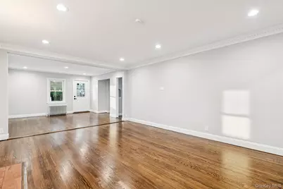 61 Harris Avenue, Hewlett, NY 11557 - Photo 7