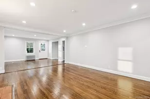 61 Harris Ave, Hewlett, NY 11557 - Photo 7