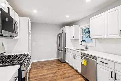 61 Harris Avenue, Hewlett, NY 11557 - Photo 15