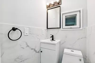 61 Harris Avenue, Hewlett, NY 11557 - Photo 19