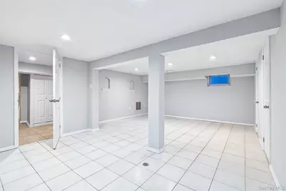 61 Harris Avenue, Hewlett, NY 11557 - Photo 27