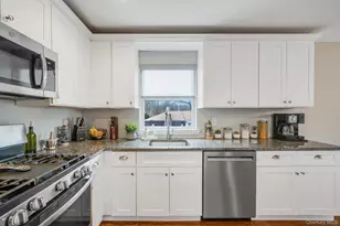 66 Locust Dr, Kings Park, NY 11754 - Photo 17