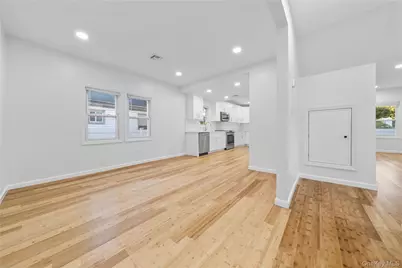 146 Lincoln Avenue, Roosevelt, NY 11575 - Photo 3