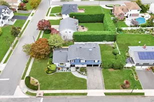 90 Rockland Dr, Jericho, NY 11753 - Photo 3