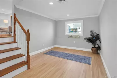 2 Walnut Drive, Syosset, NY 11791 - Photo 11