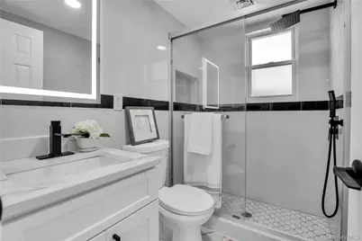 2 Walnut Drive, Syosset, NY 11791 - Photo 9