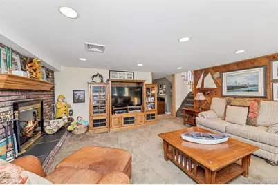 1201 Day Street, Seaford, NY 11783 - Photo 23